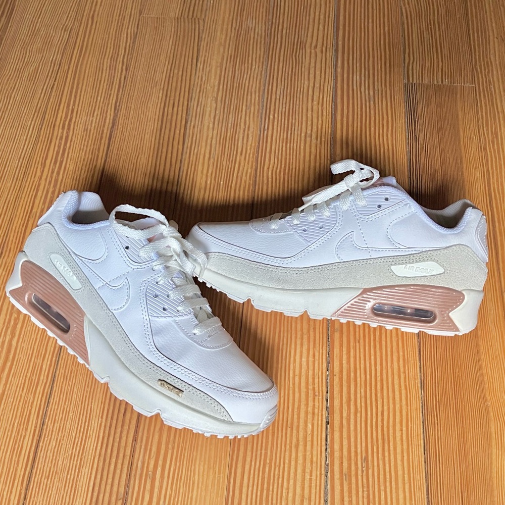 Nike Women's Sneakers White and Pink